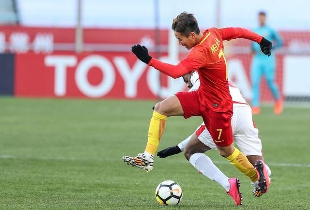  亚洲杯八强战，日本队加时淘汰韩国晋级