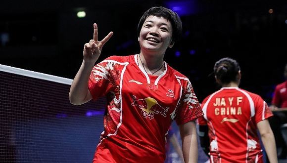  梅总双打配合默契十足，法网混双强势捧杯