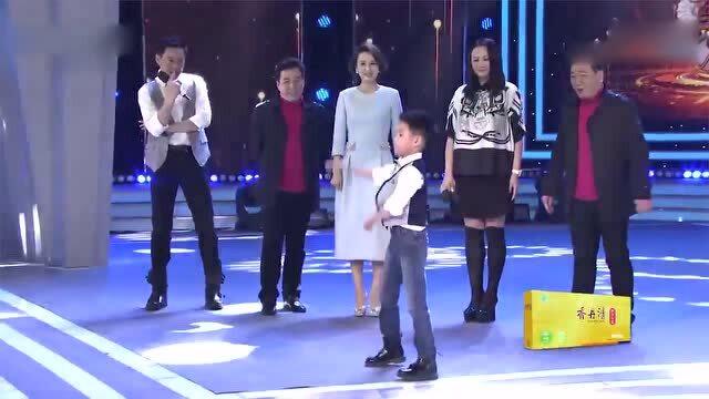  电竞新秀崭露头角惊艳全场观众